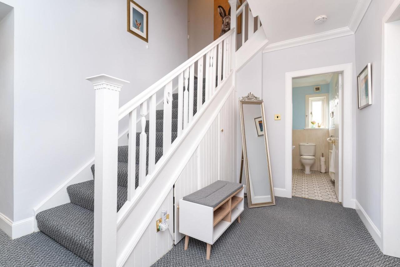 New Four Bedroom House - All Rooms Ensuite Stirling Exteriér fotografie